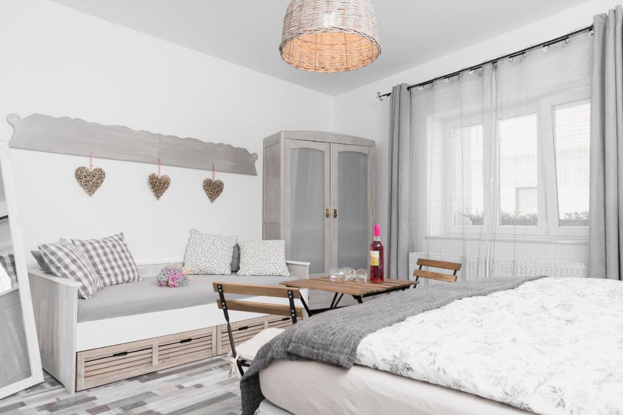 Hotel Madarlatta Vendeghaz Fertőrákos Exteriér fotografie
